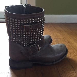 Steve Madden boots